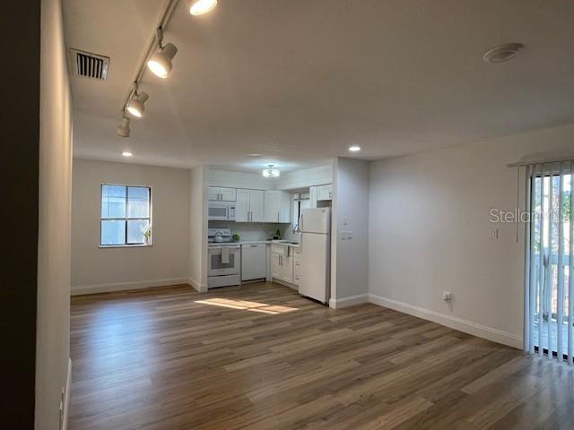 SPRINGWOOD VILLAGE - Residential