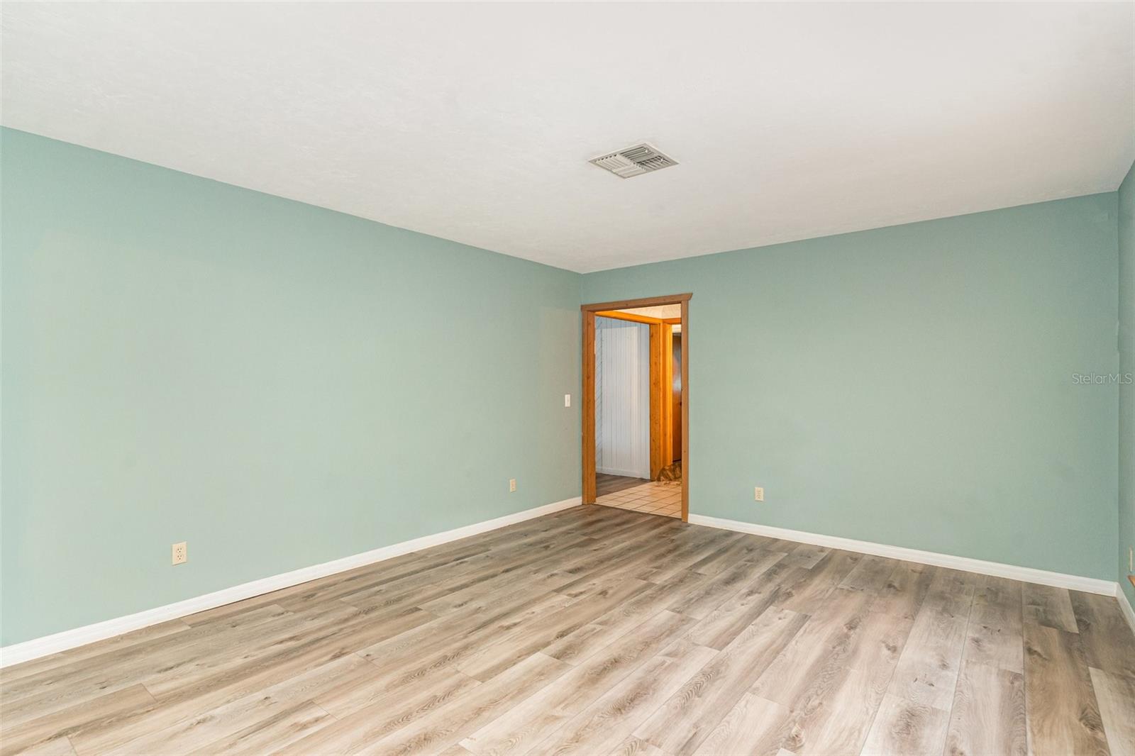 3203 S SKYLINE DRIVE