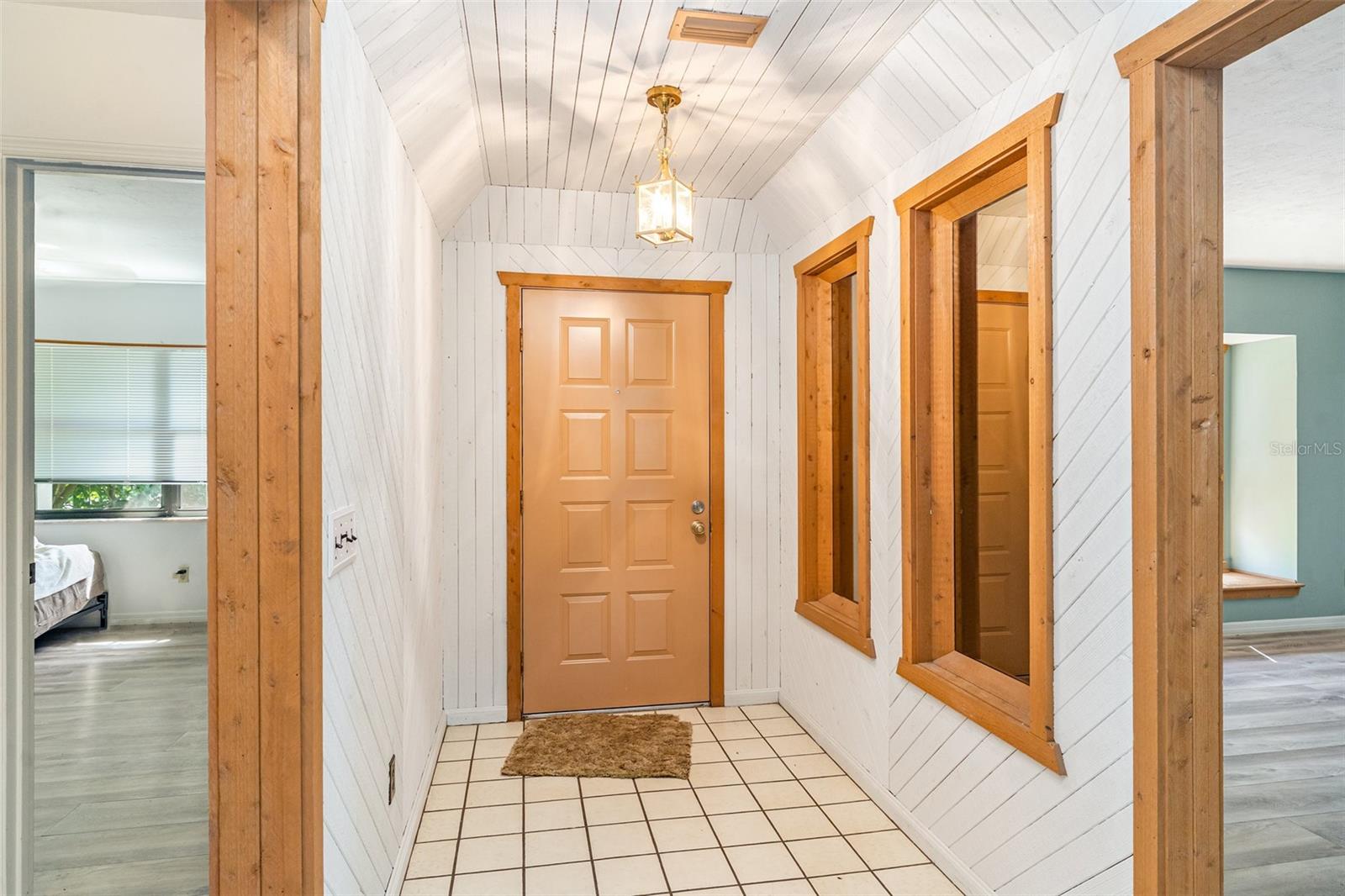 3203 S SKYLINE DRIVE