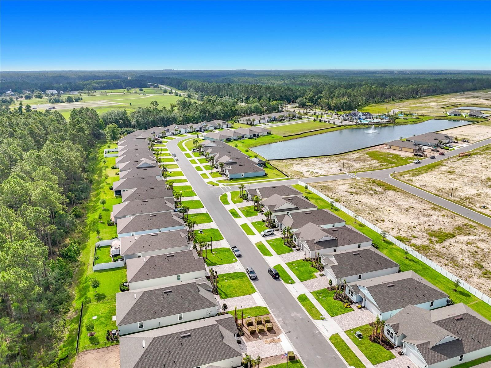 FREEDOM AT SAWMILL PHASE 7 A 42 PG 67 LOT 72 - Residential