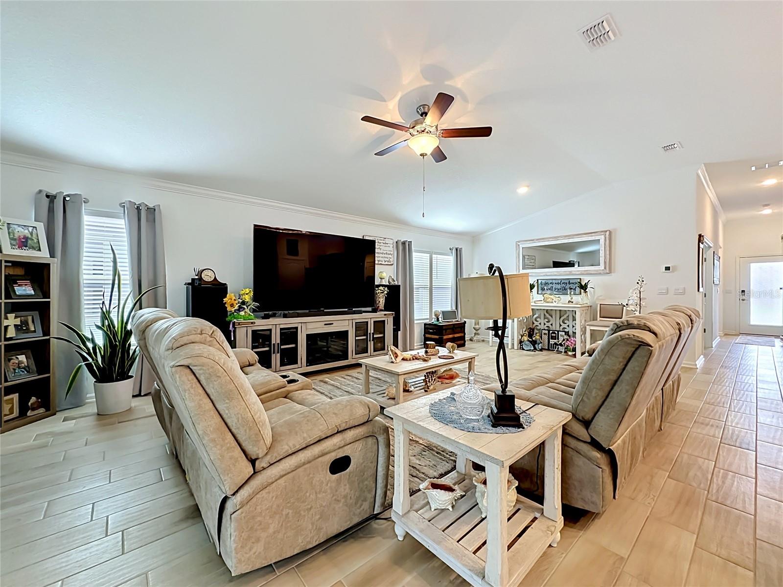 FREEDOM AT SAWMILL PHASE 7 A 42 PG 67 LOT 72 - Residential