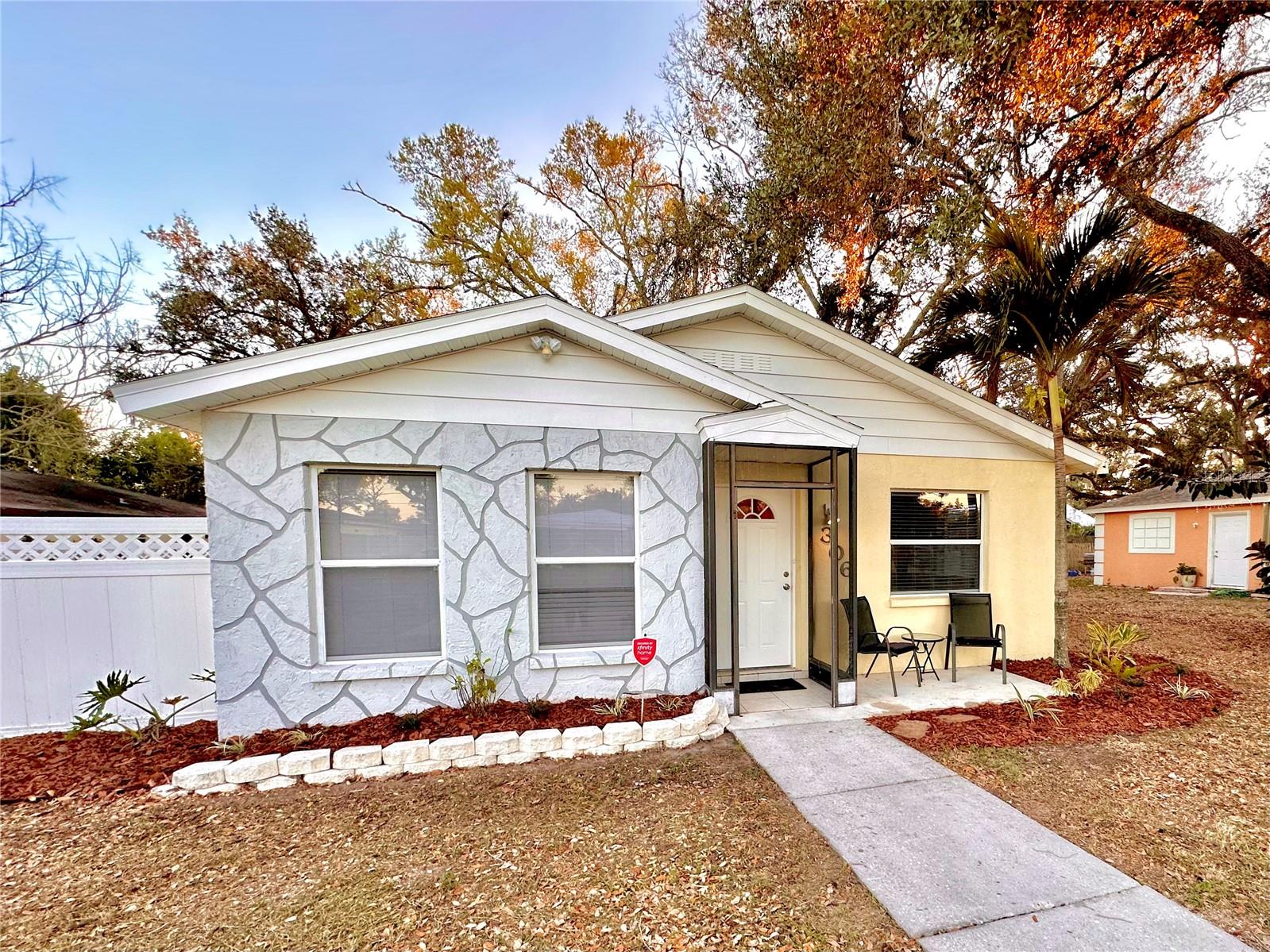 BAILEY VILLAS - Residential Lease