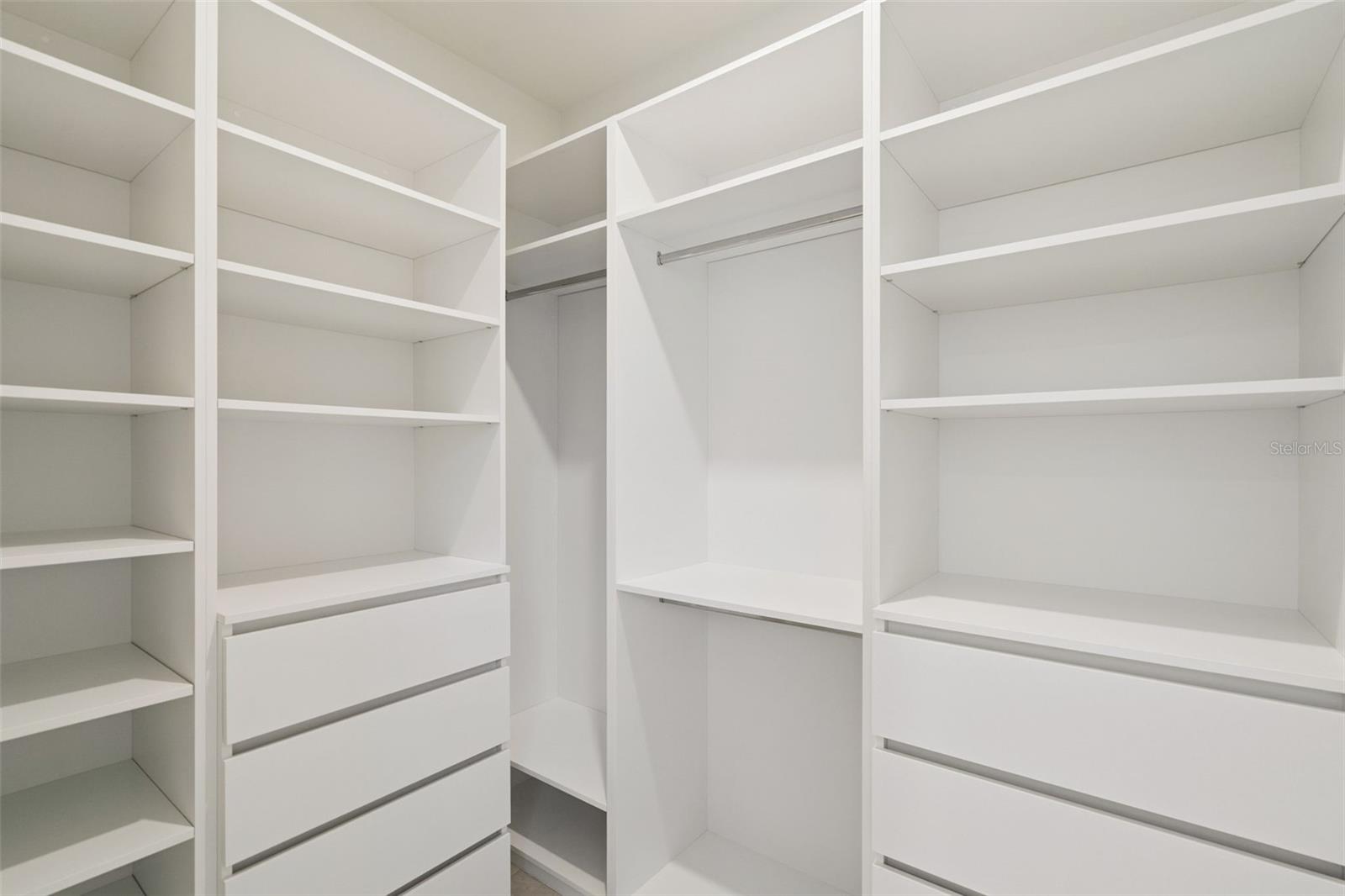 BOULEVARD OAKS OF LADY LAKE - Residential