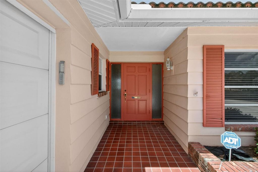 Photo of 7957 10th Avenue S, St Petersburg, FL 33707 (MLS # TB8512709)