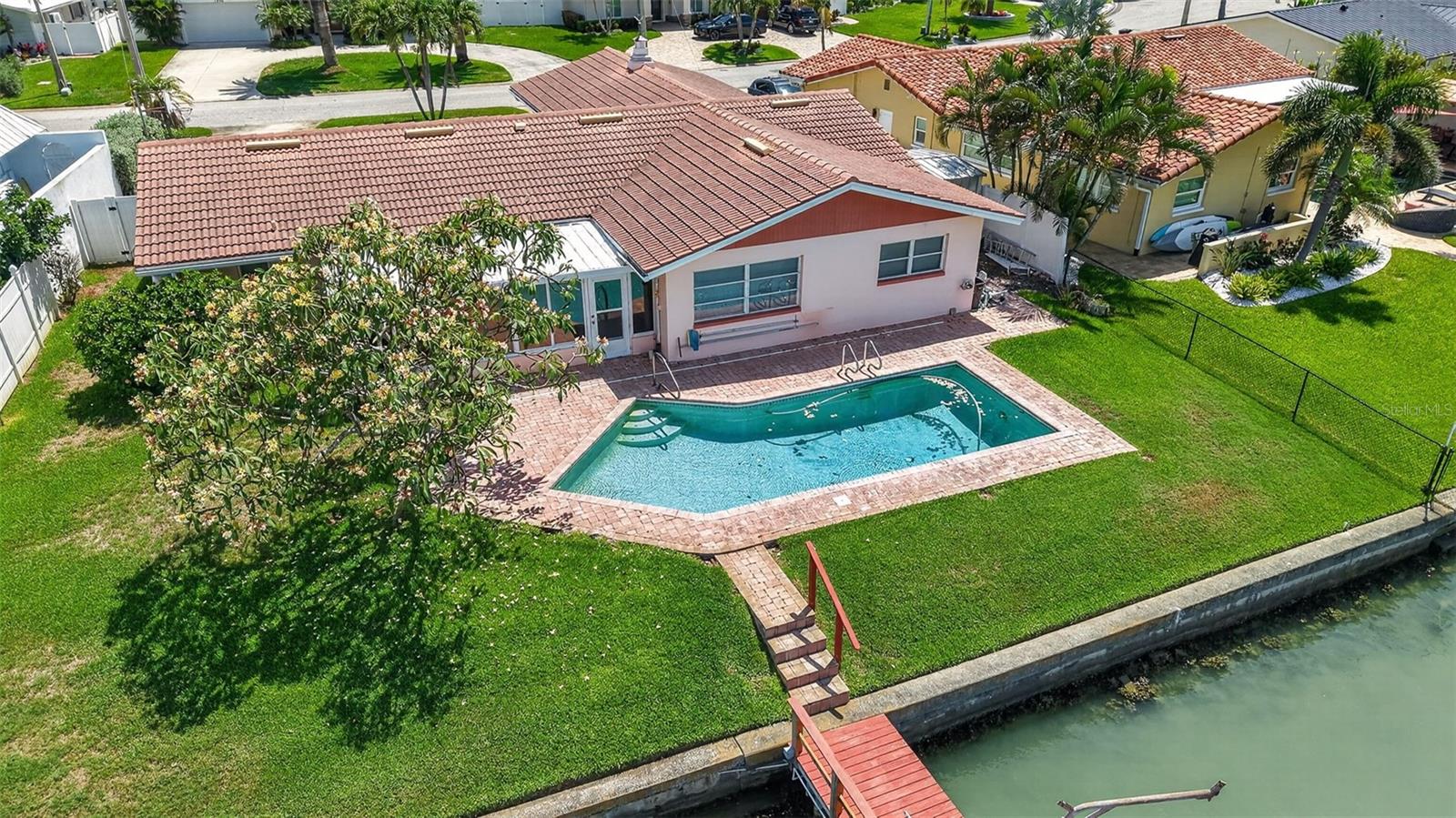 SOUTH CSWY ISLE YACHT CLUB 2ND ADD - Residential