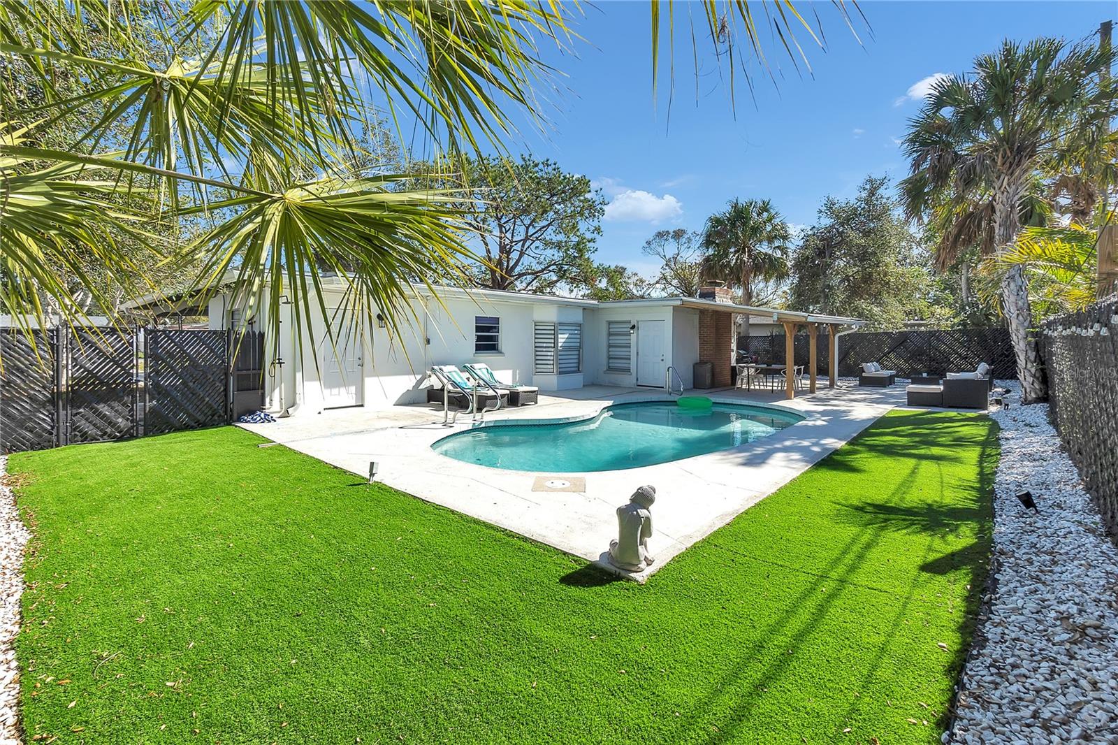 2743 FOUNTAIN PLACE