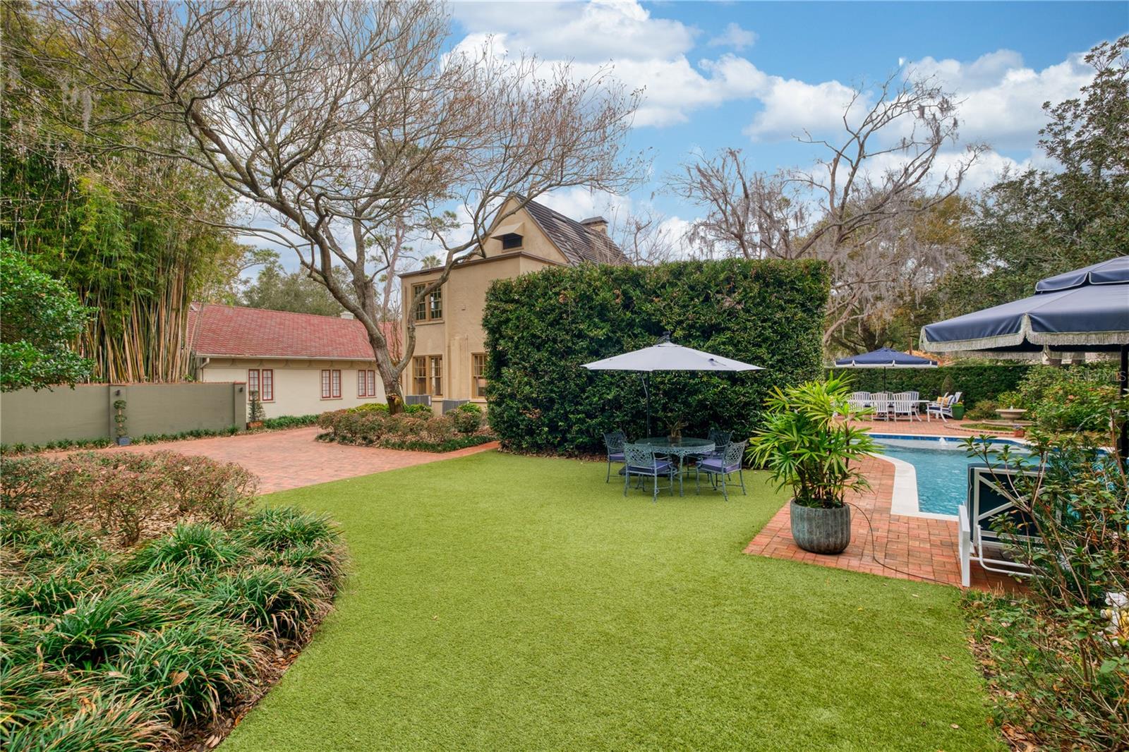 SPRING LAKE TERRACE - Residential