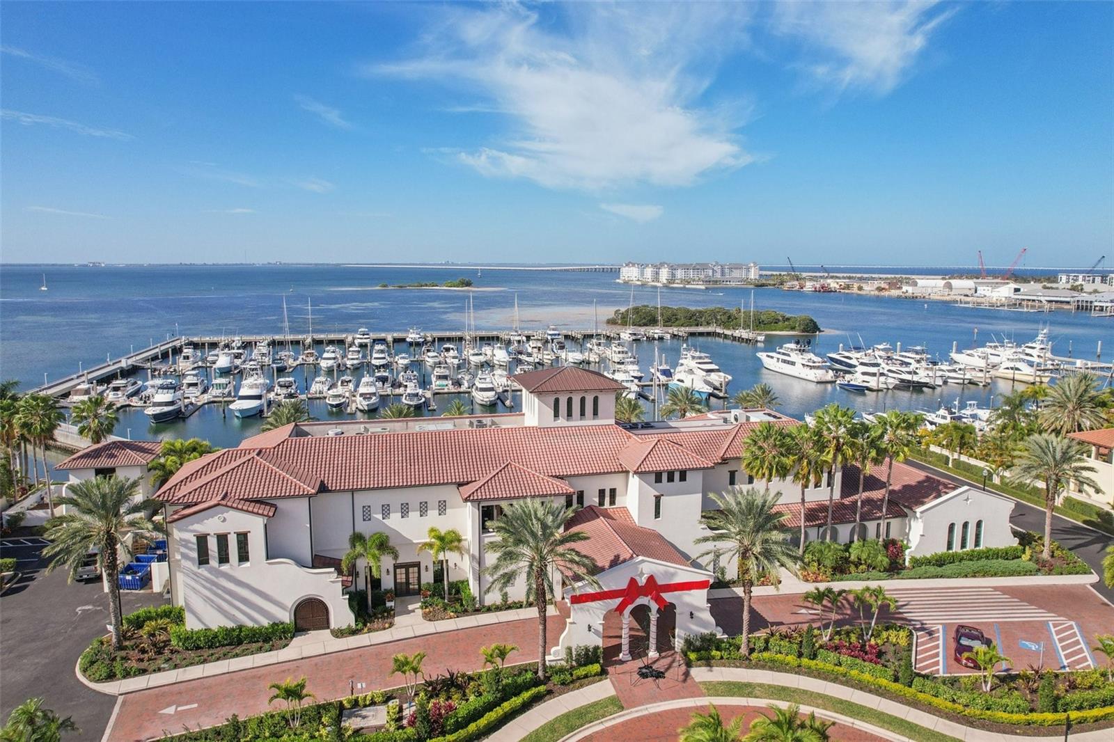 WESTSHORE YACHT CLUB TWNHMS - Residential