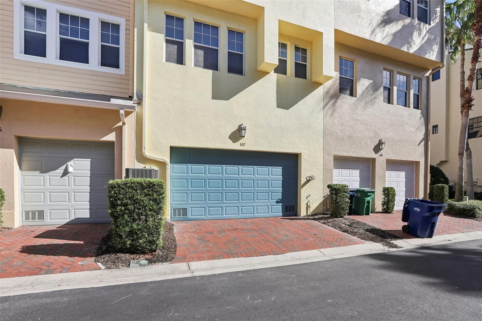 WESTSHORE YACHT CLUB TWNHMS - Residential