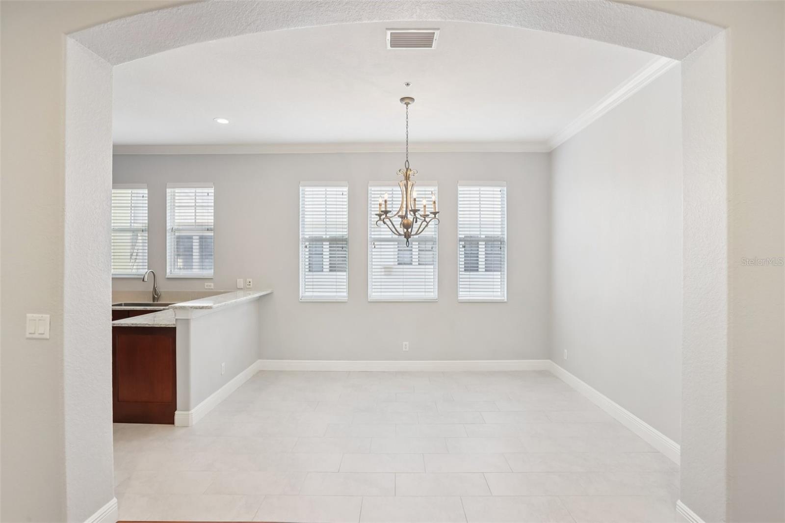 WESTSHORE YACHT CLUB TWNHMS - Residential