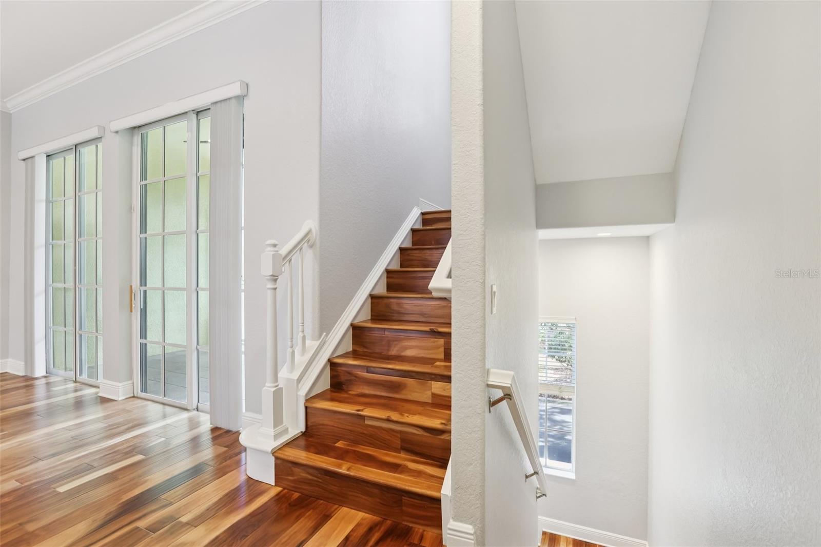 WESTSHORE YACHT CLUB TWNHMS - Residential