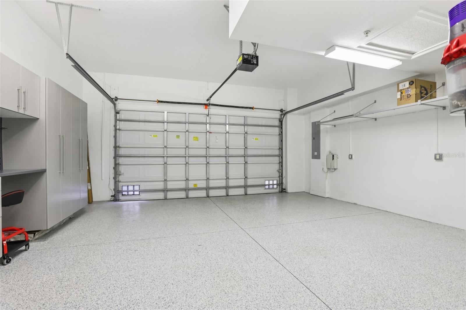 WESTSHORE YACHT CLUB TWNHMS - Residential