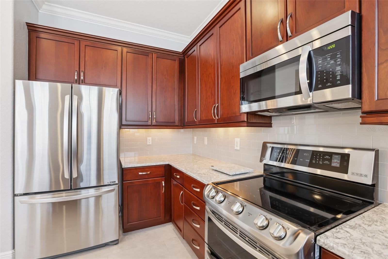 WESTSHORE YACHT CLUB TWNHMS - Residential