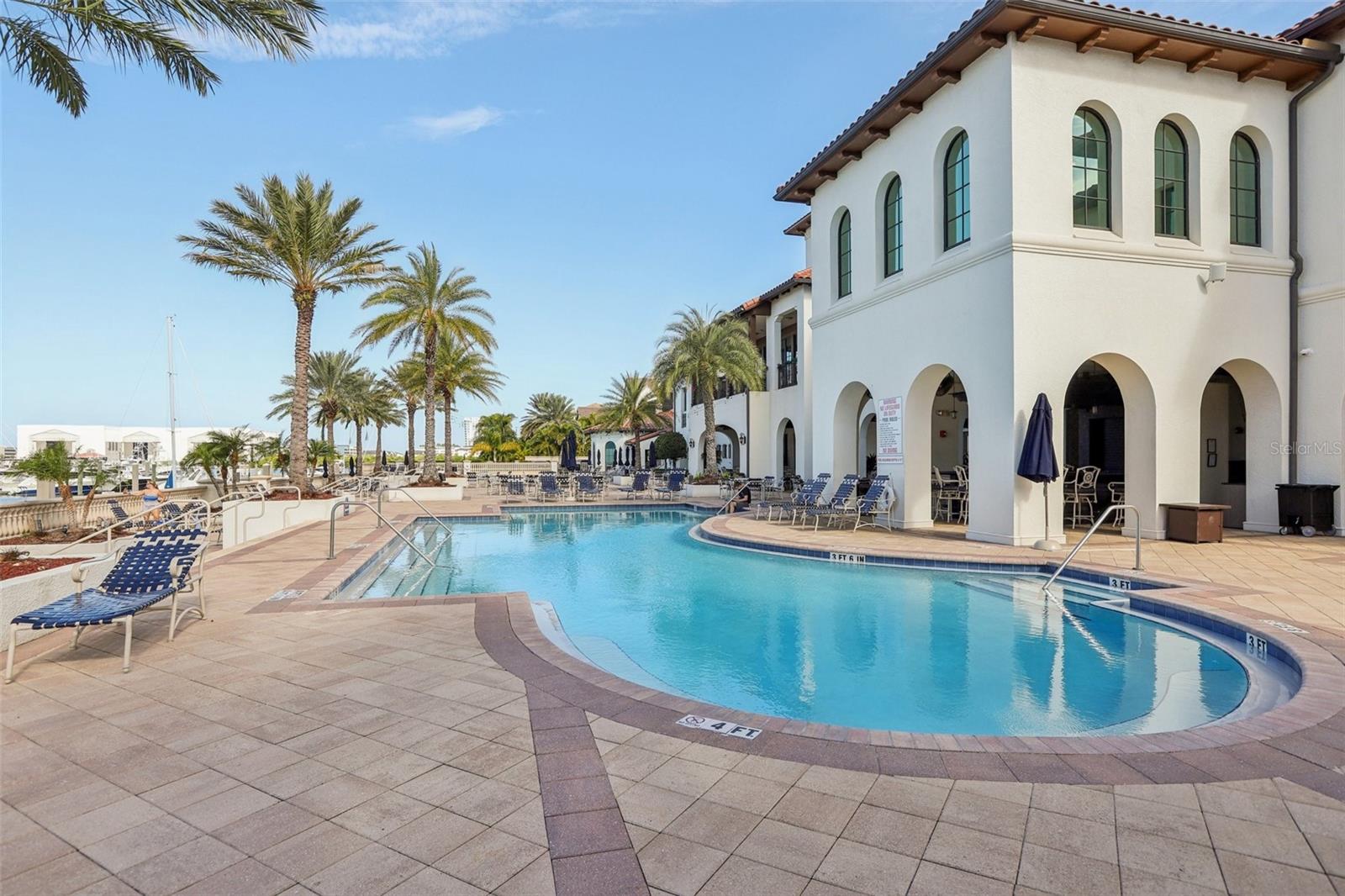 WESTSHORE YACHT CLUB TWNHMS - Residential