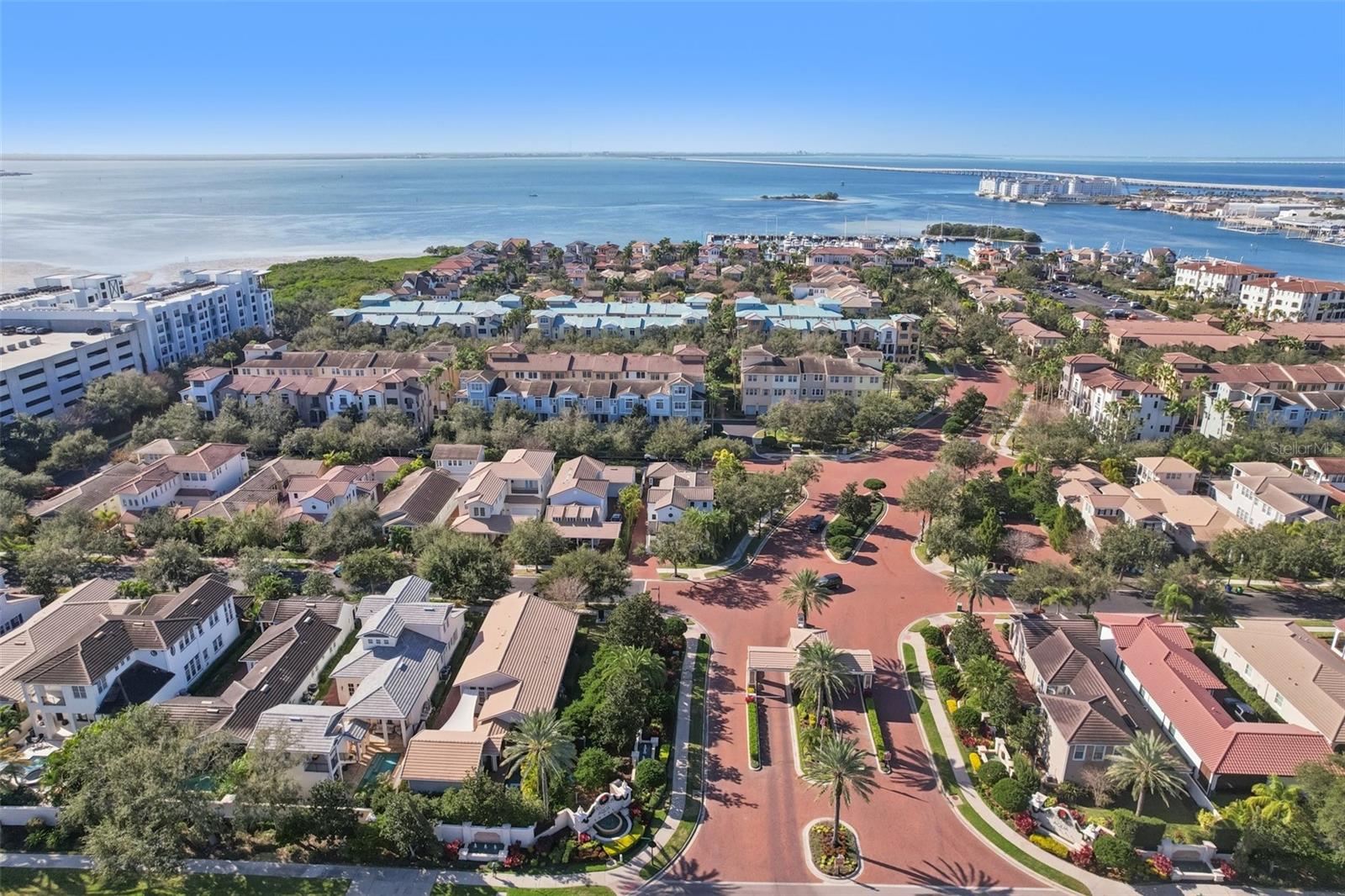 WESTSHORE YACHT CLUB TWNHMS - Residential