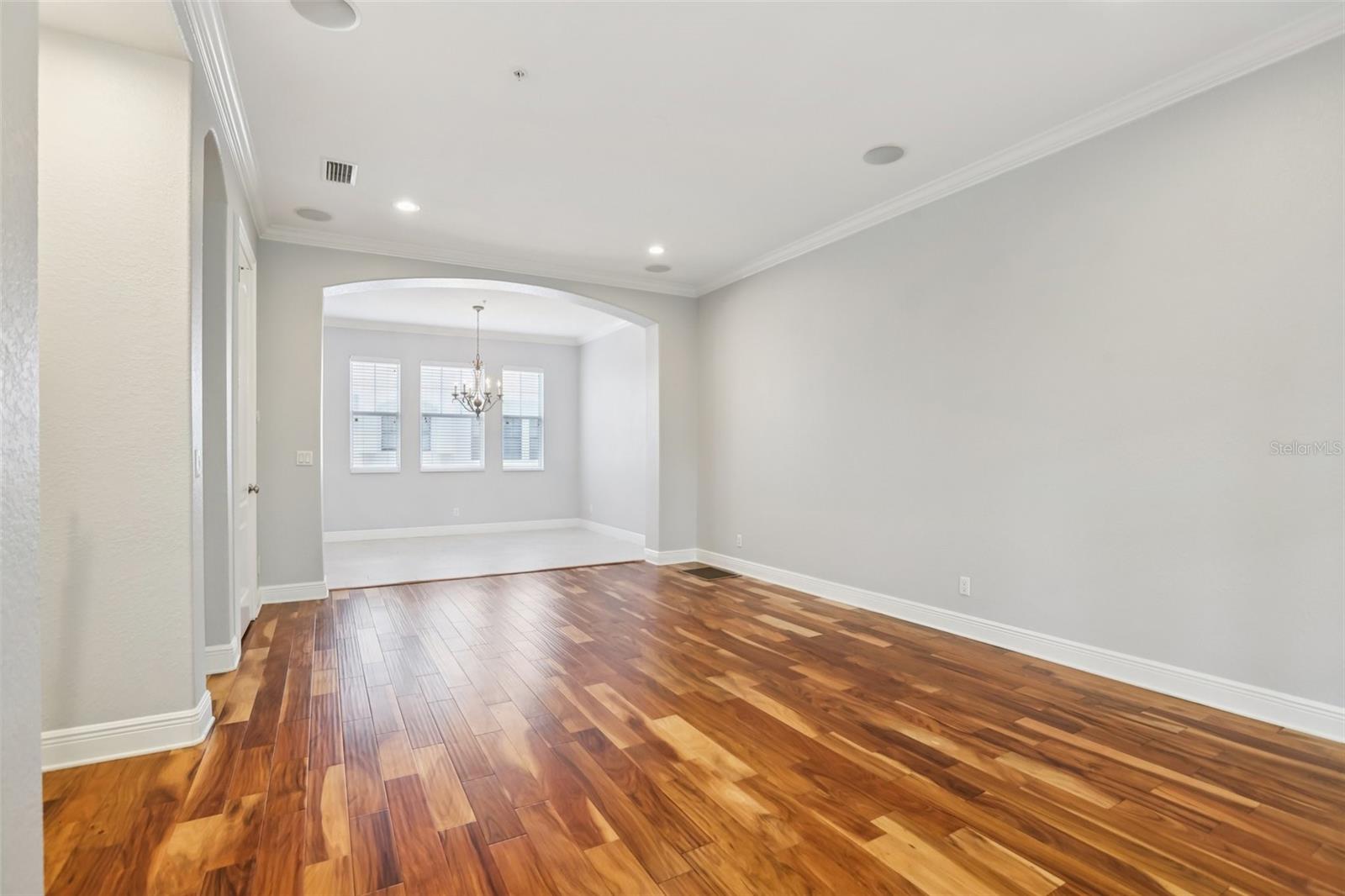 WESTSHORE YACHT CLUB TWNHMS - Residential