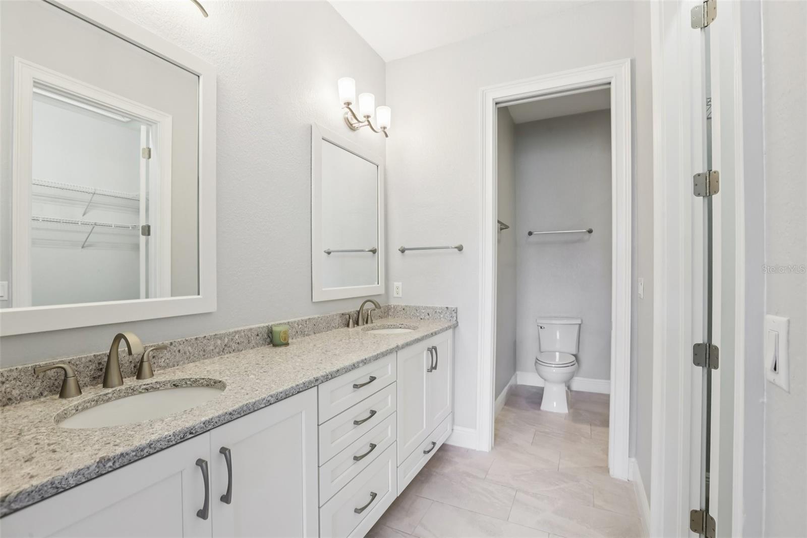 WESTSHORE YACHT CLUB TWNHMS - Residential