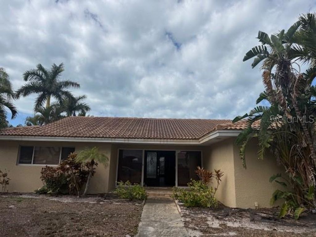 Photo of 750 Harbor Island, Clearwater Beach, FL 33767 (MLS # TB8482409)