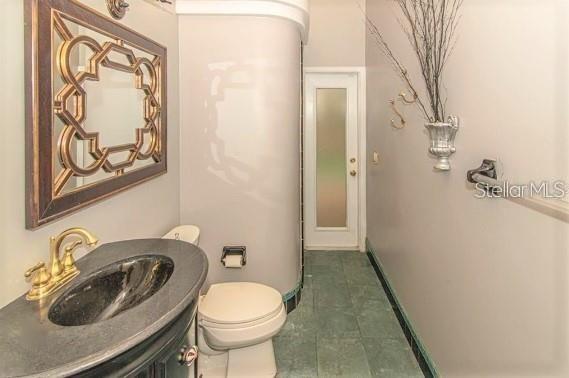 LAKE FOREST SEC 1 - Residential Lease