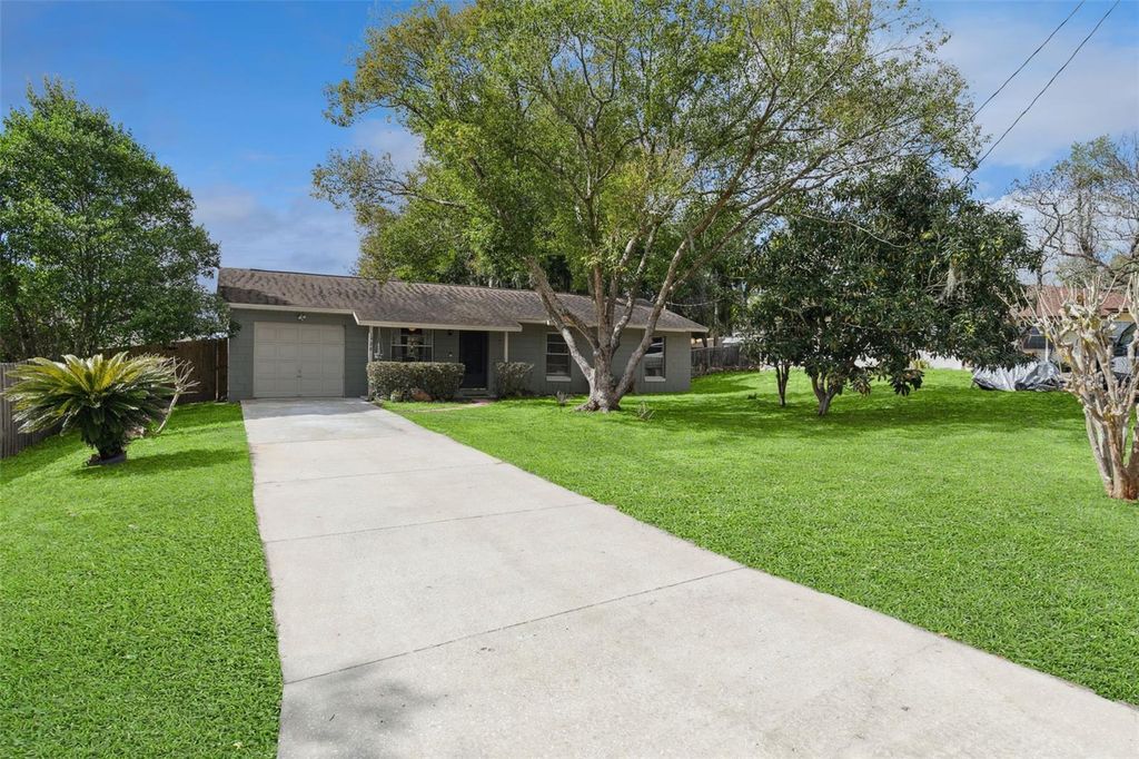 Photo of 1428 Harvey Circle, Apopka, FL 32712 (MLS # O6383548)