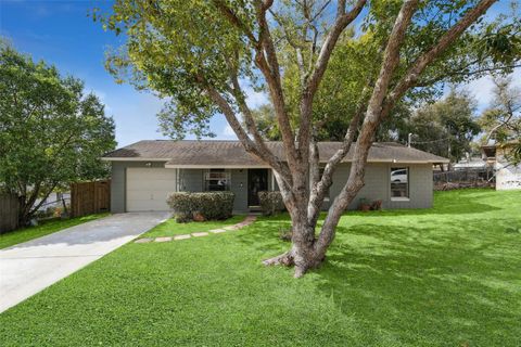 Photo of 1428 Harvey Circle, Apopka, FL 32712 (MLS # O6383548)