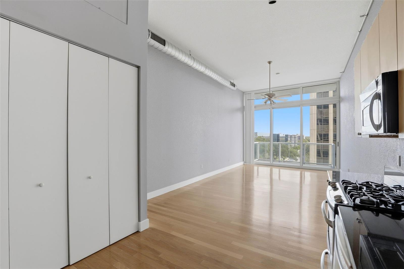 VUE/LK EOLA - Residential Lease