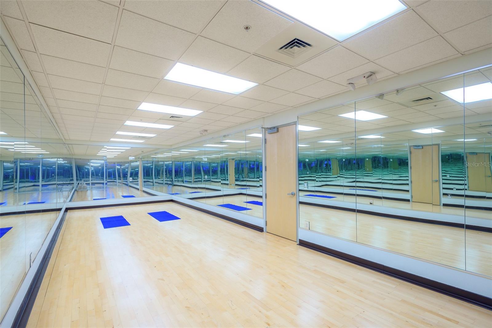 VUE/LK EOLA - Residential Lease