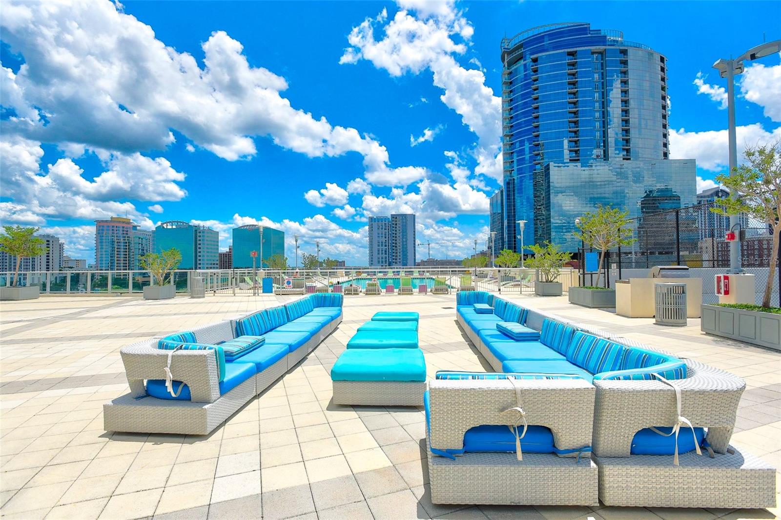 VUE/LK EOLA - Residential Lease