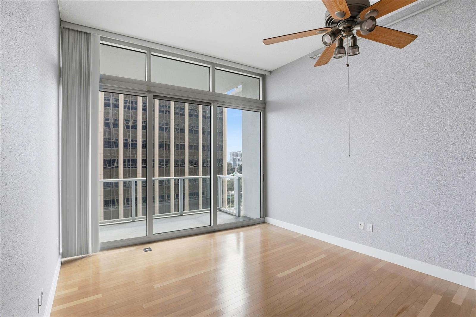 VUE/LK EOLA - Residential Lease