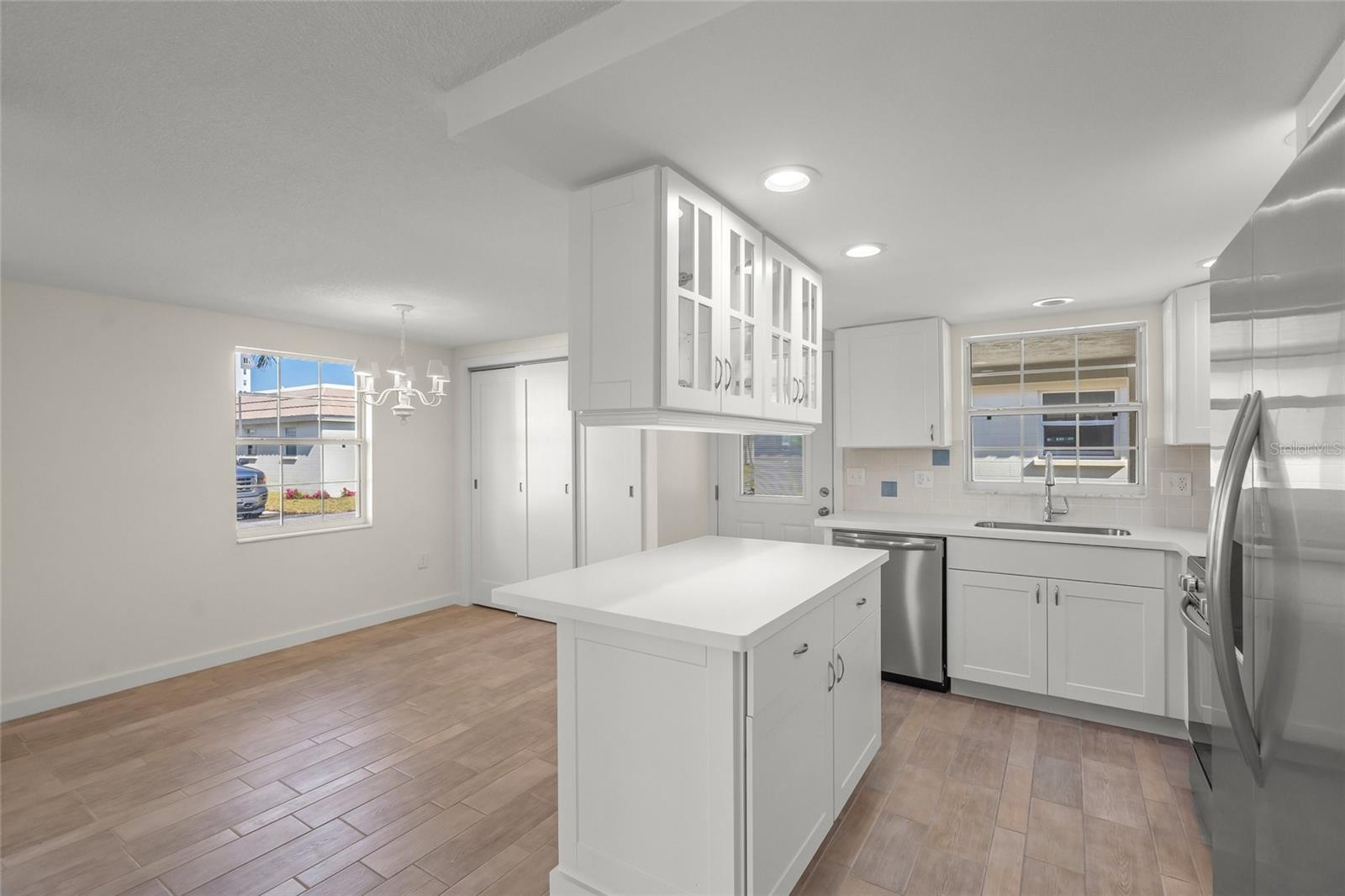 ISLAND HOUSE - Residential