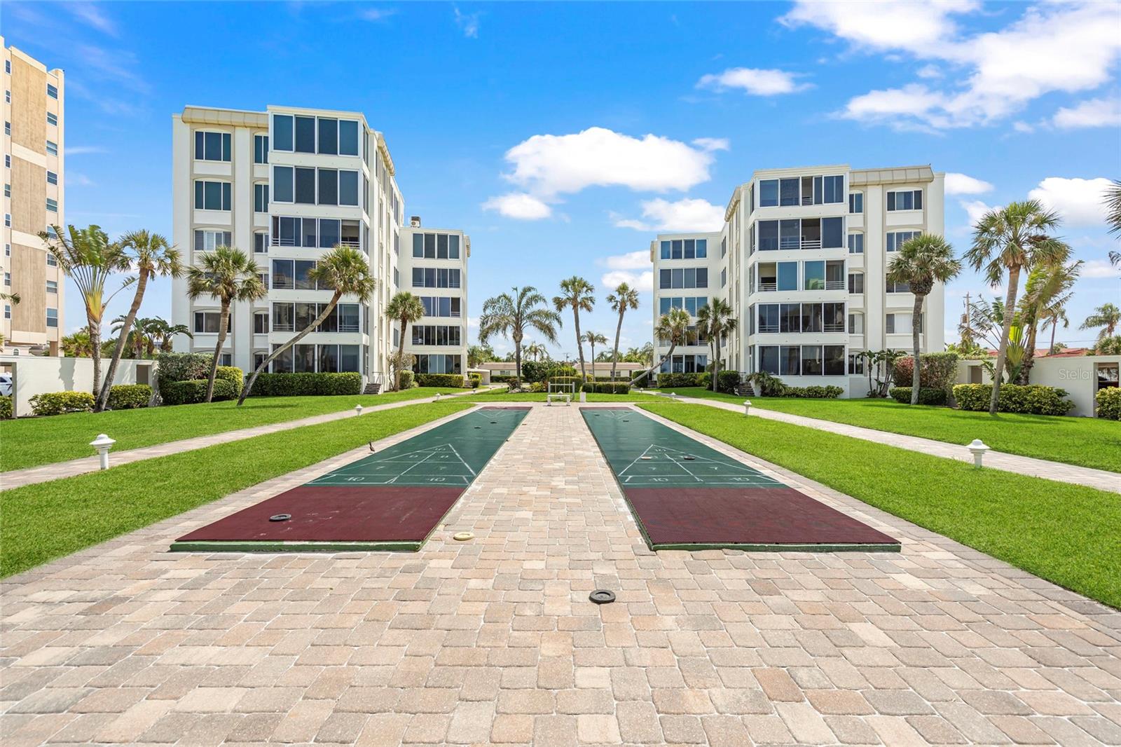 ISLAND HOUSE - Residential