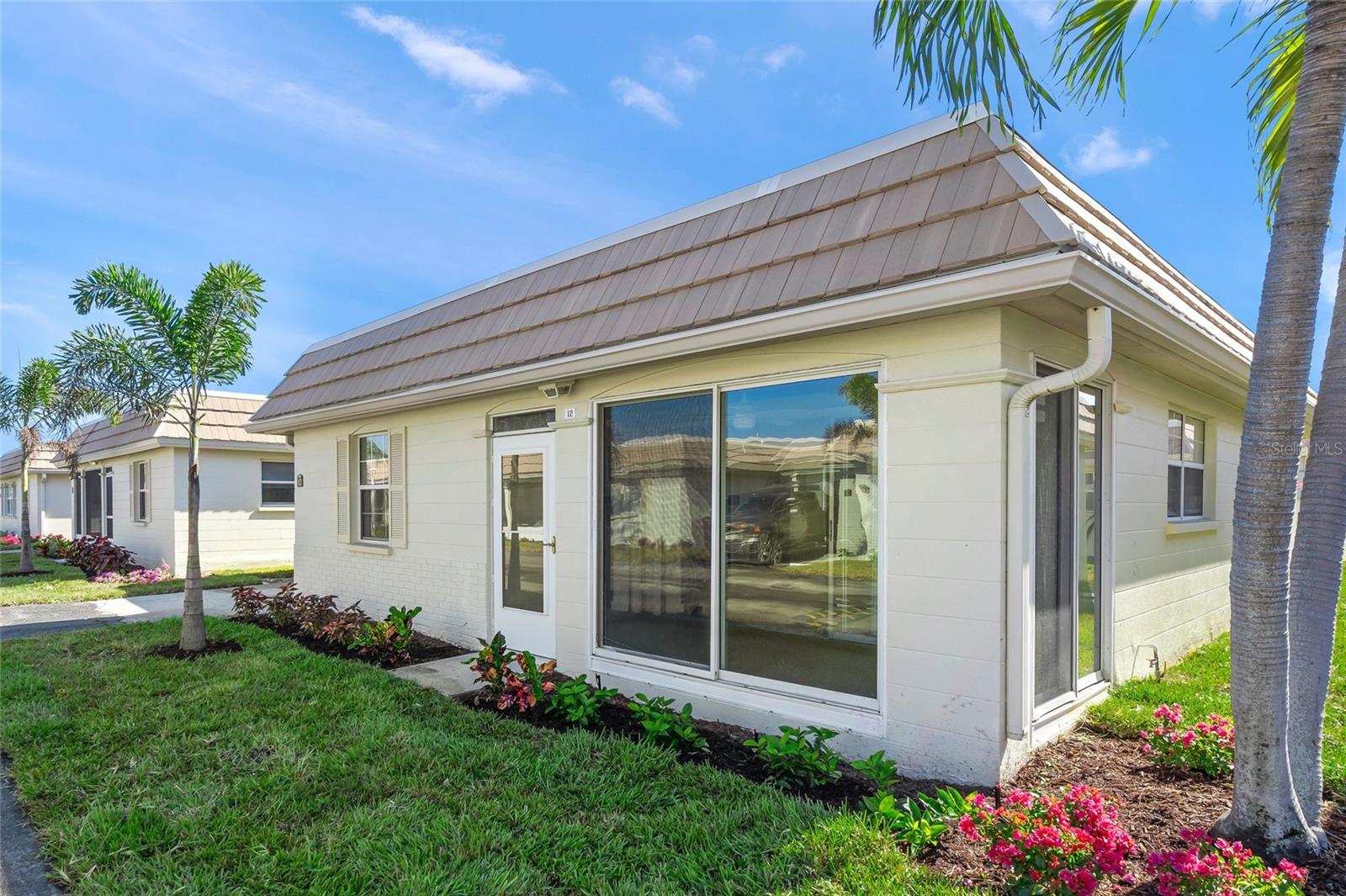 6150 MIDNIGHT PASS ROAD V12