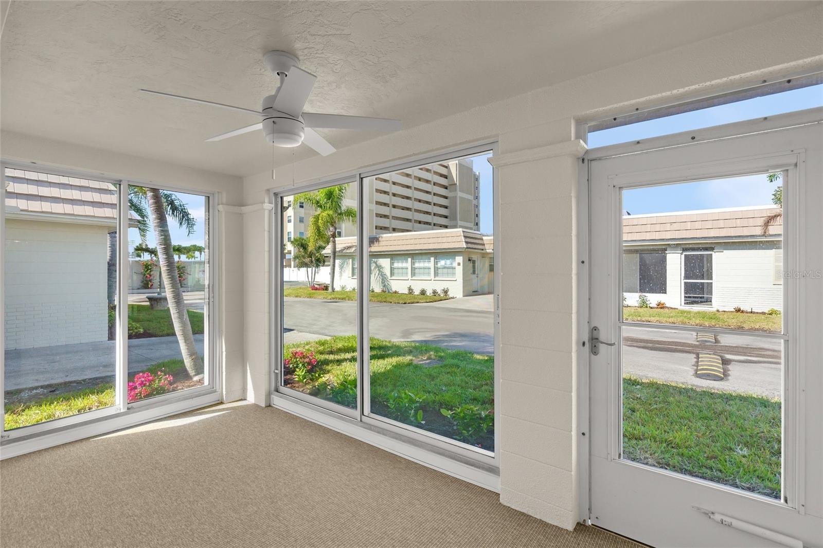 6150 MIDNIGHT PASS ROAD V12