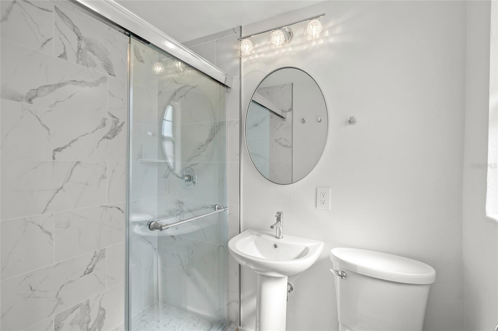 ISLAND HOUSE - Residential