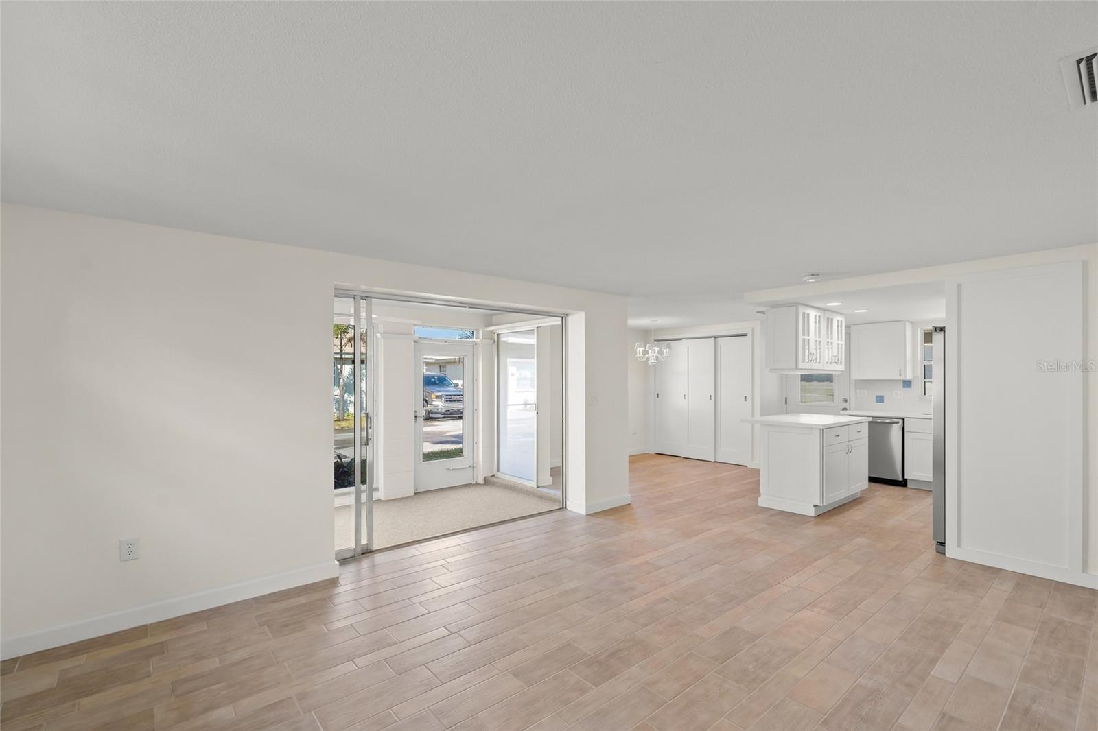 ISLAND HOUSE - Residential