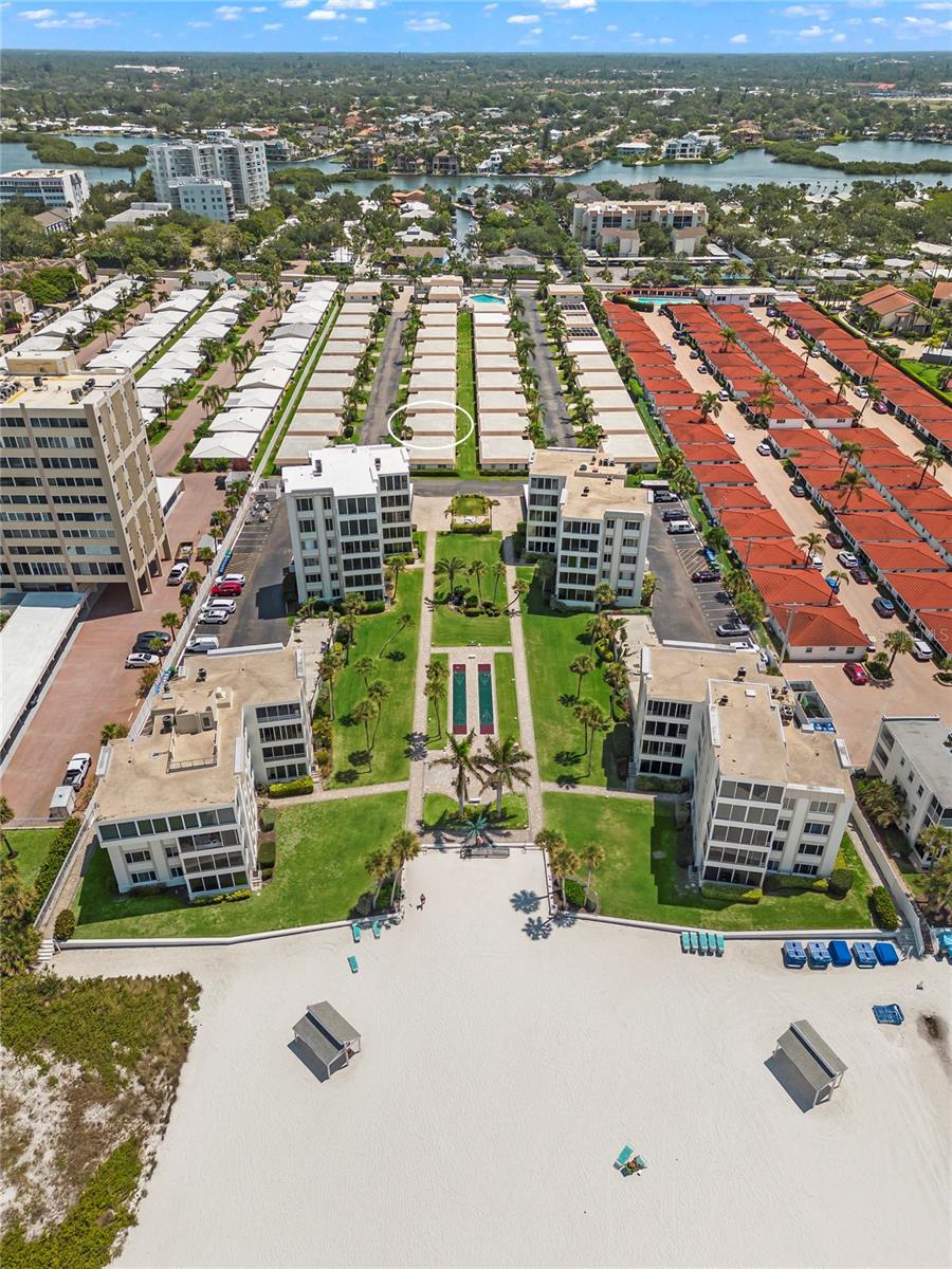 ISLAND HOUSE - Residential