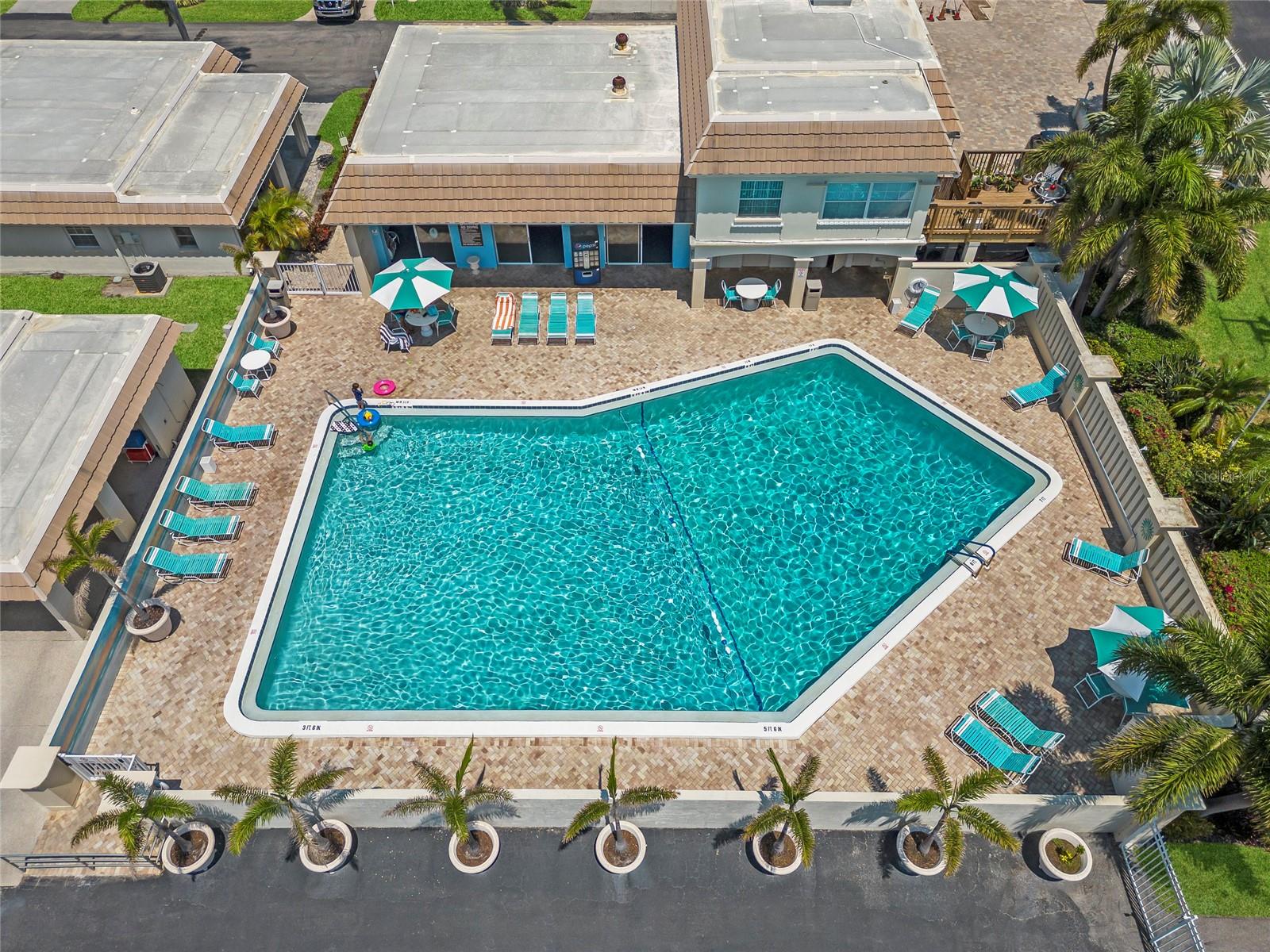 ISLAND HOUSE - Residential