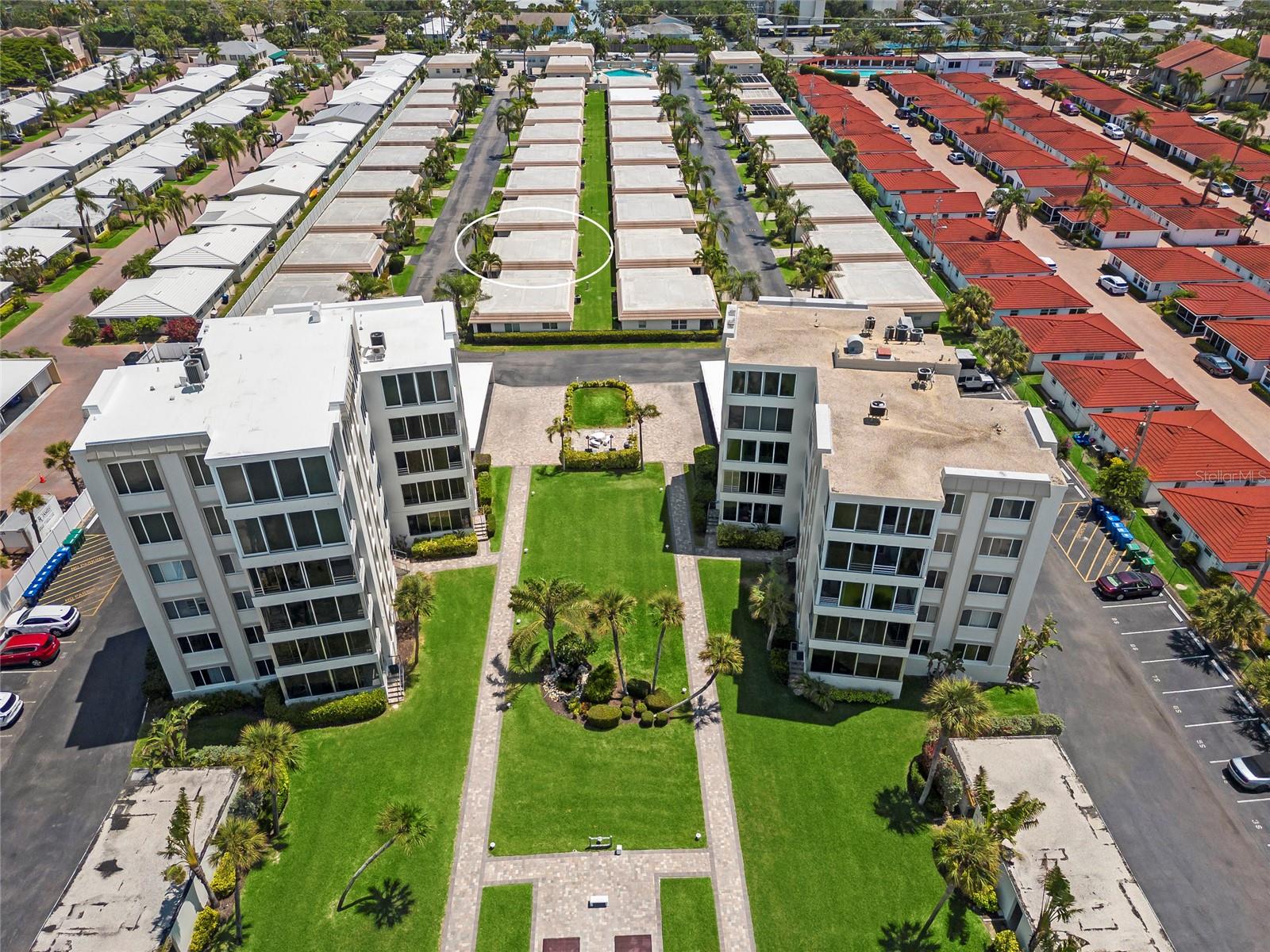 ISLAND HOUSE - Residential