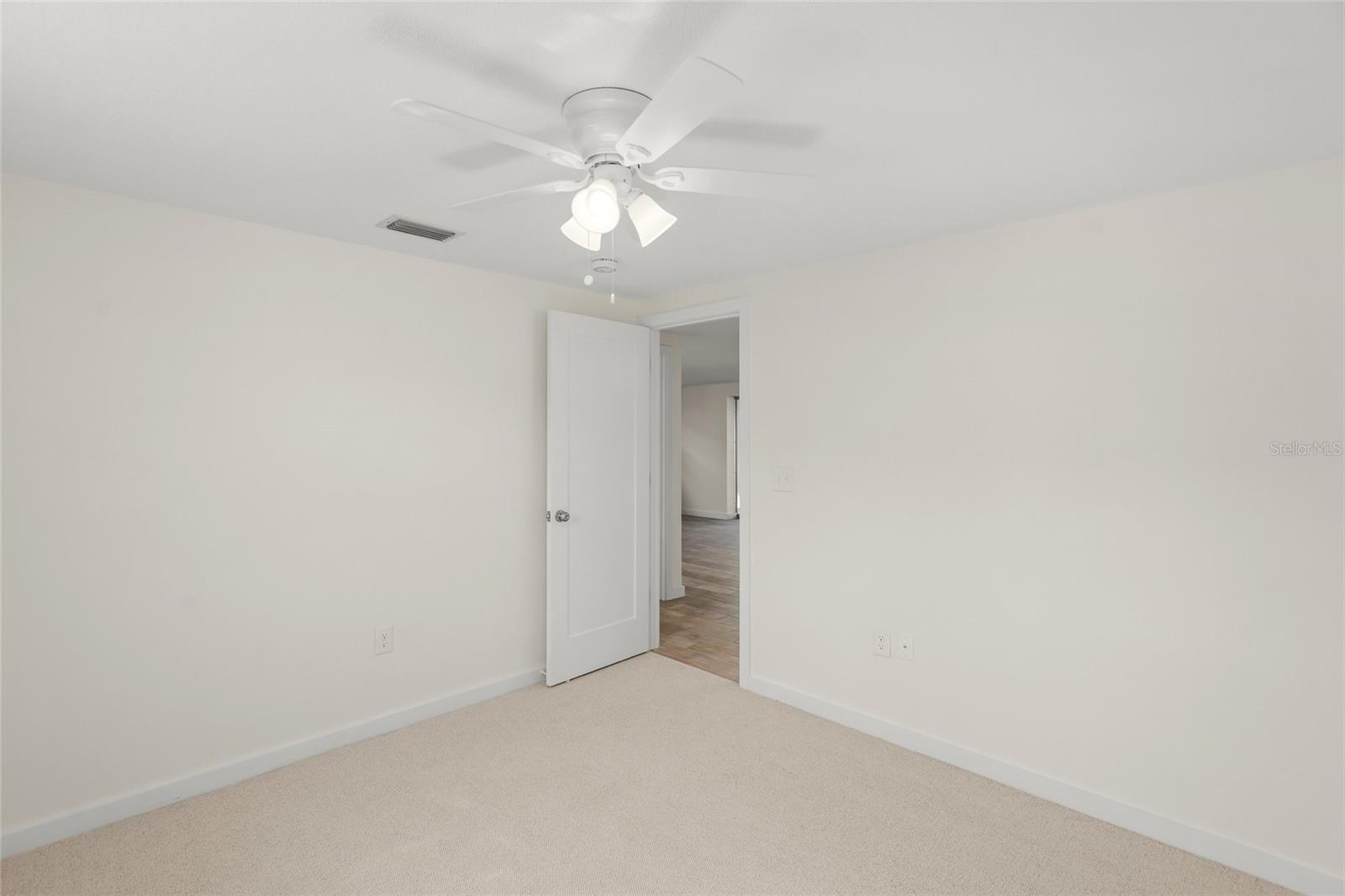 ISLAND HOUSE - Residential