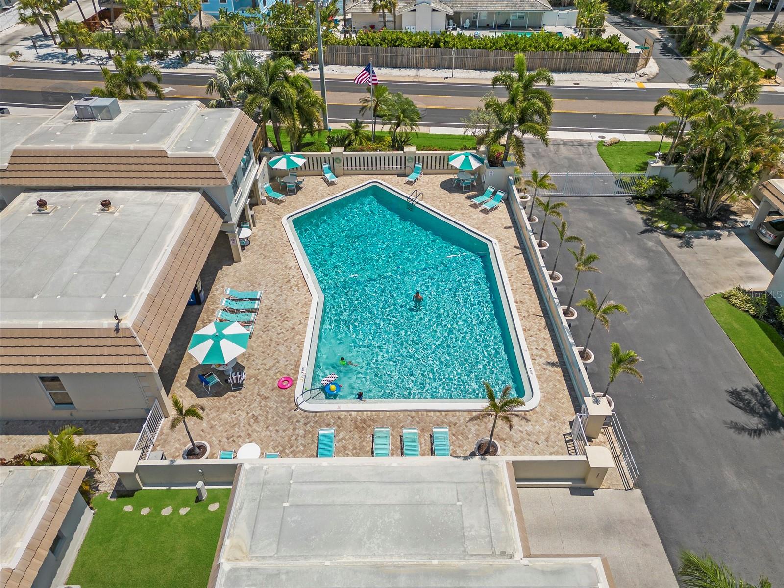 ISLAND HOUSE - Residential