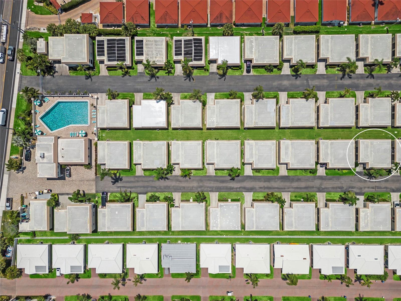 ISLAND HOUSE - Residential