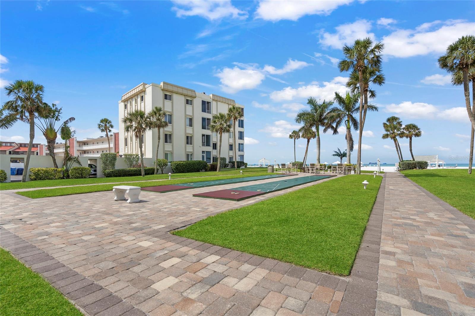 ISLAND HOUSE - Residential