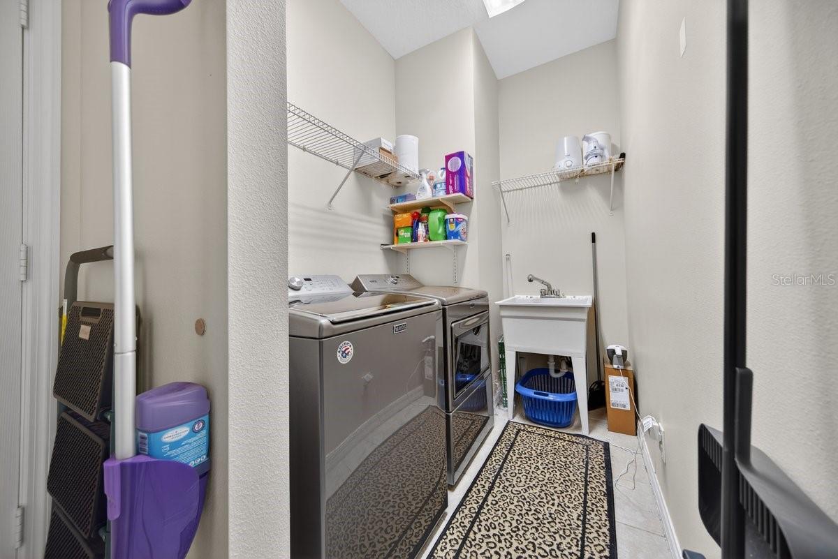 HARBOR WINDS - Residential