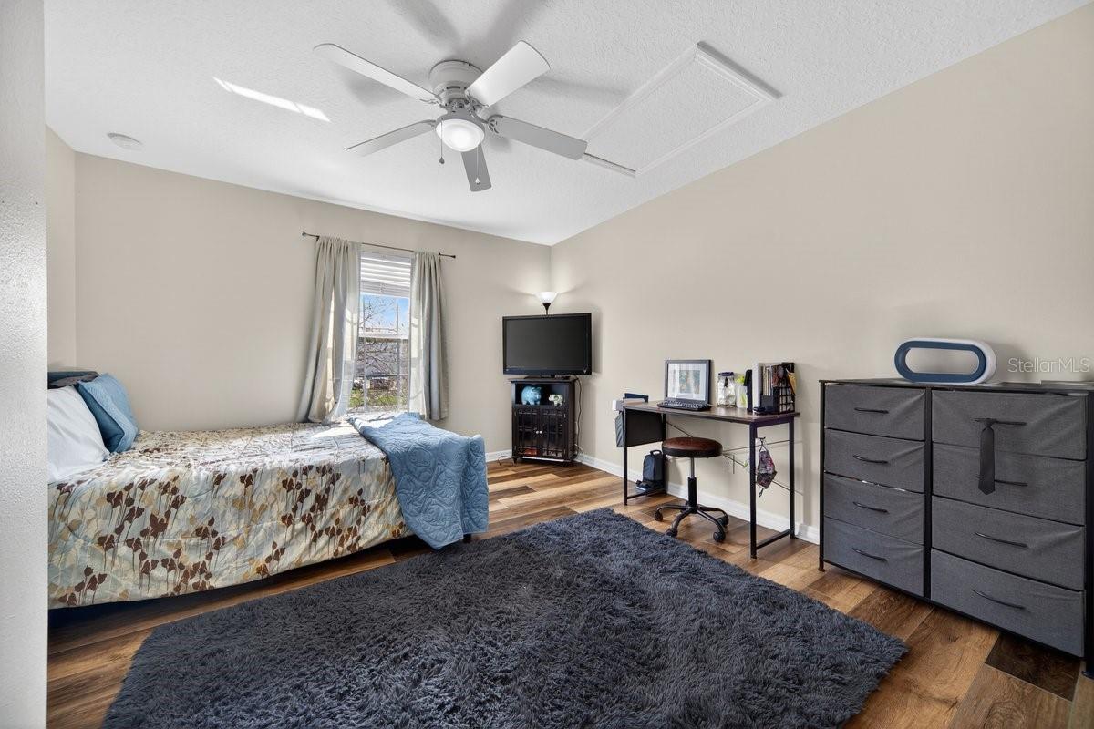 HARBOR WINDS - Residential