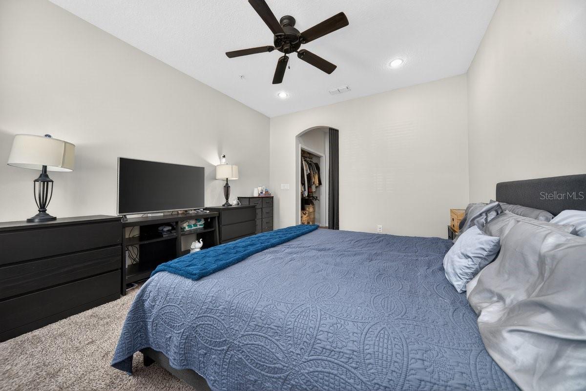 HARBOR WINDS - Residential