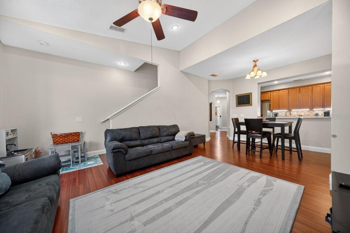 HARBOR WINDS - Residential