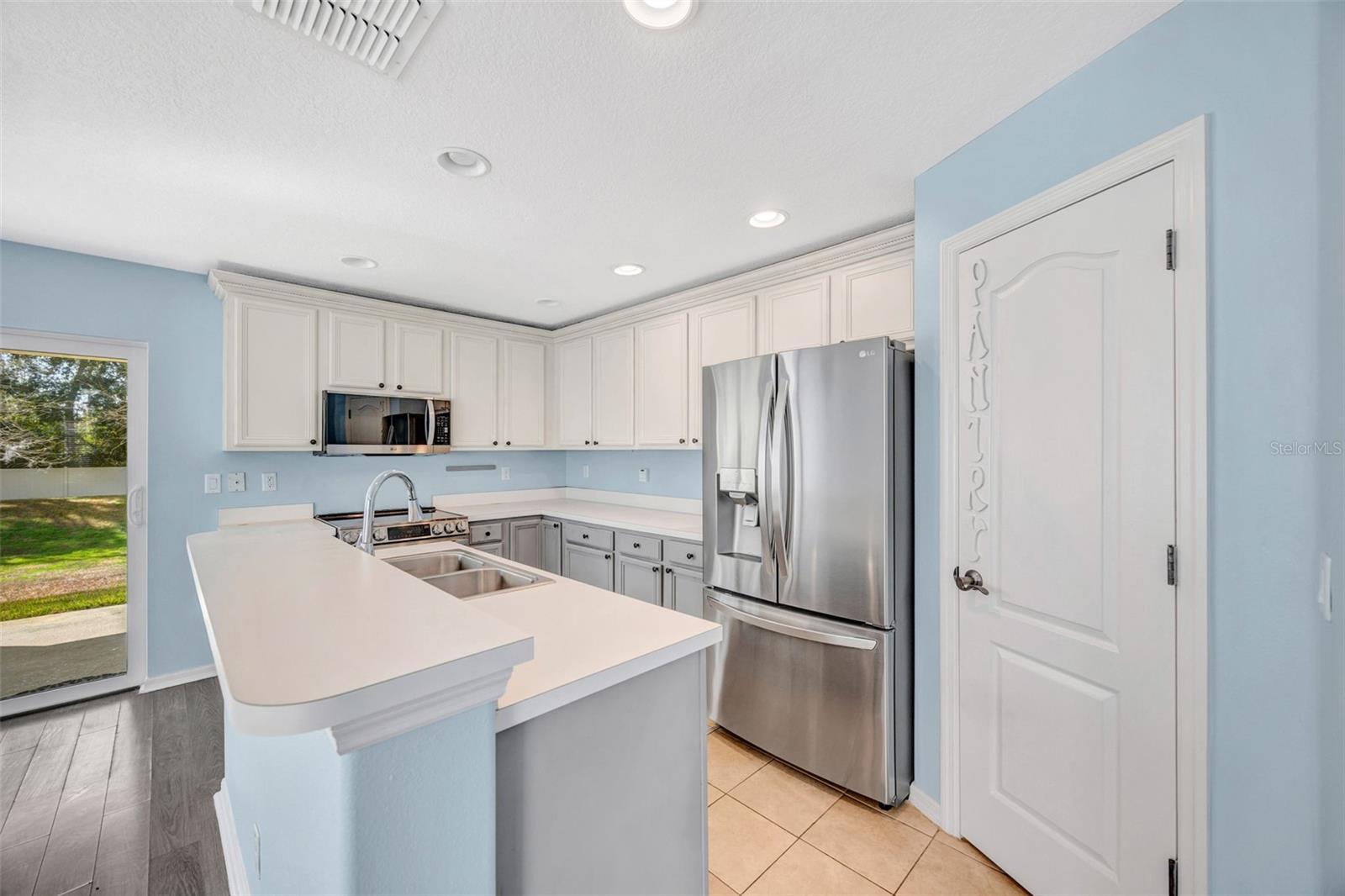 WEDGEWOOD TWNHMS - Residential