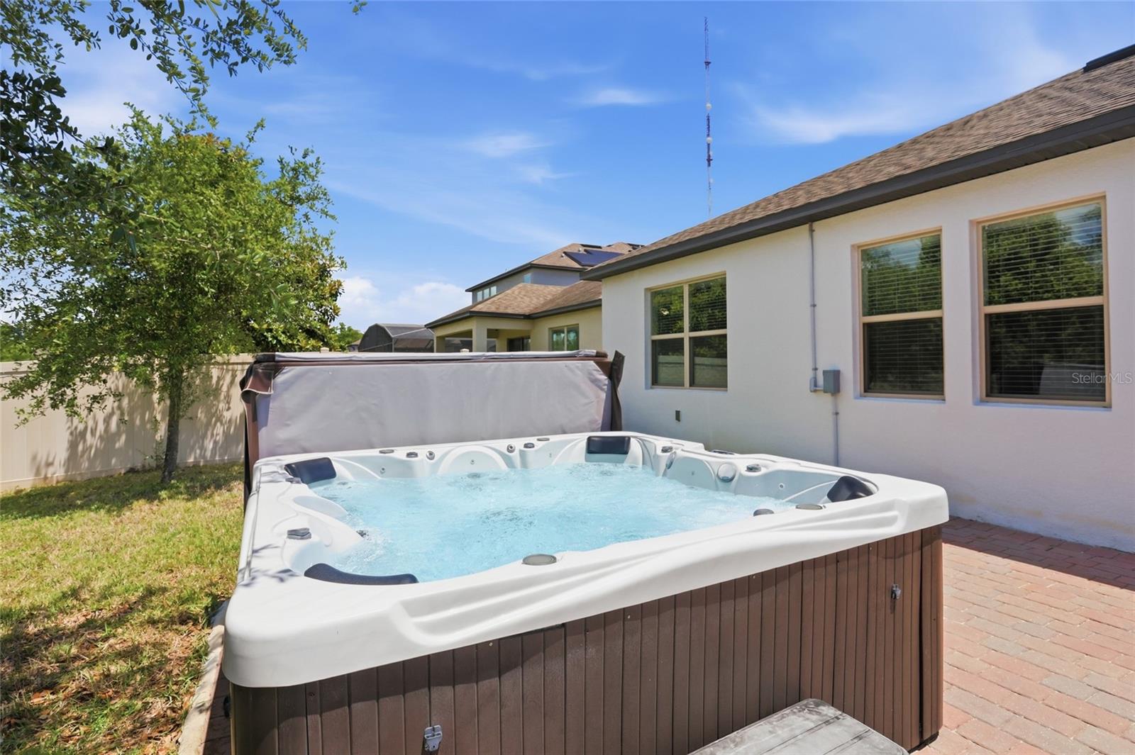 BAY MEADOW FARMS - Residential