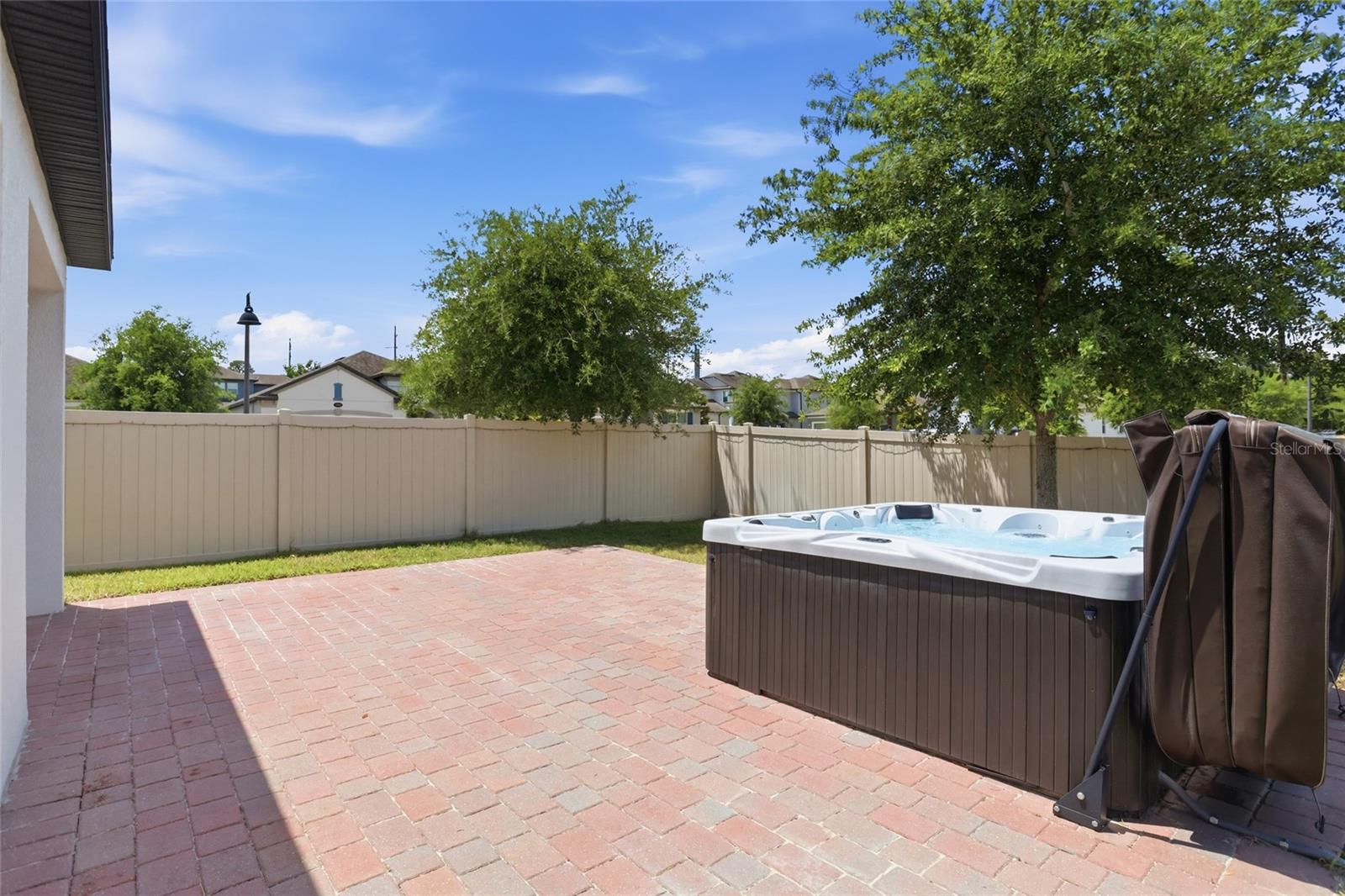 BAY MEADOW FARMS - Residential