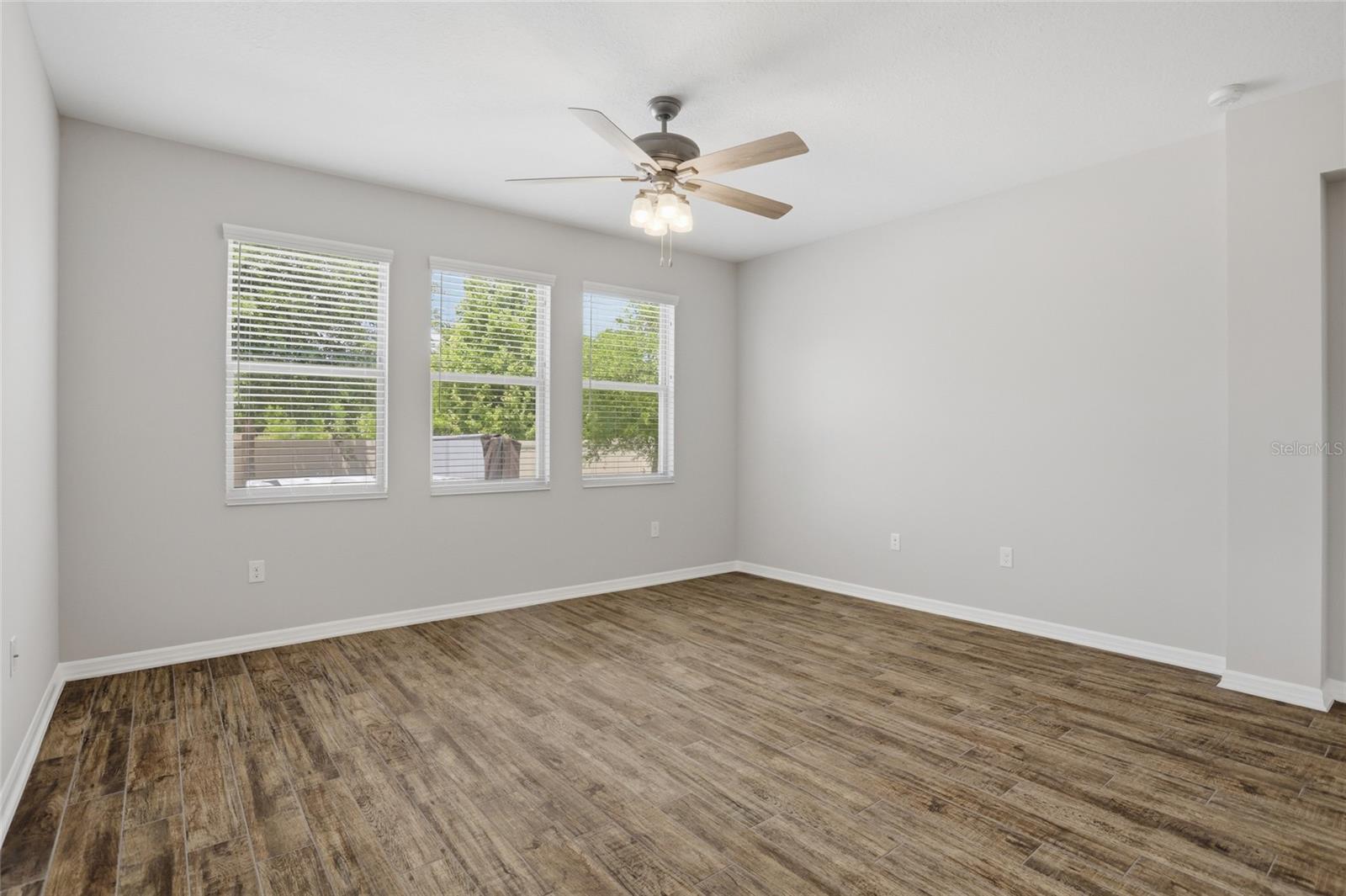 BAY MEADOW FARMS - Residential